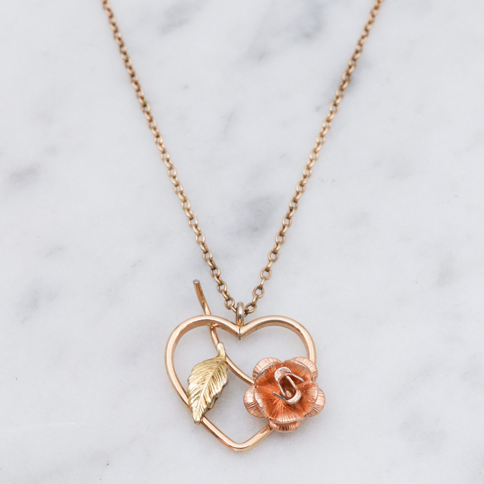 Retro two toned gold plated rosebud heart pendant necklace